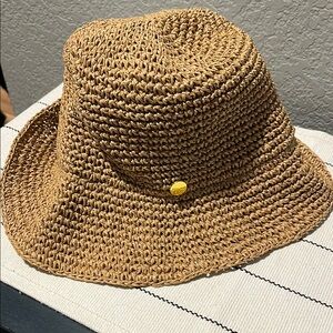 NWT GIGI PIP Tan Woven Hat